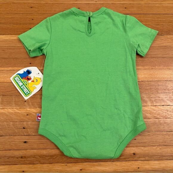 Sesame Street Big Bird Vintage Lime Green Short Sleeve Onesie NWT - Picture 2 of 5